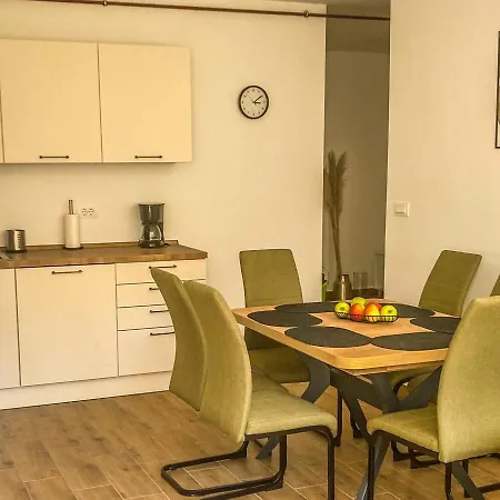 Mare Apartment *